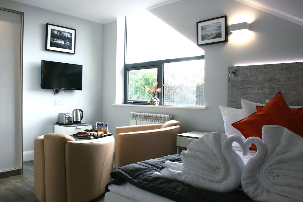 Westciti Caroco Aparthotel 4