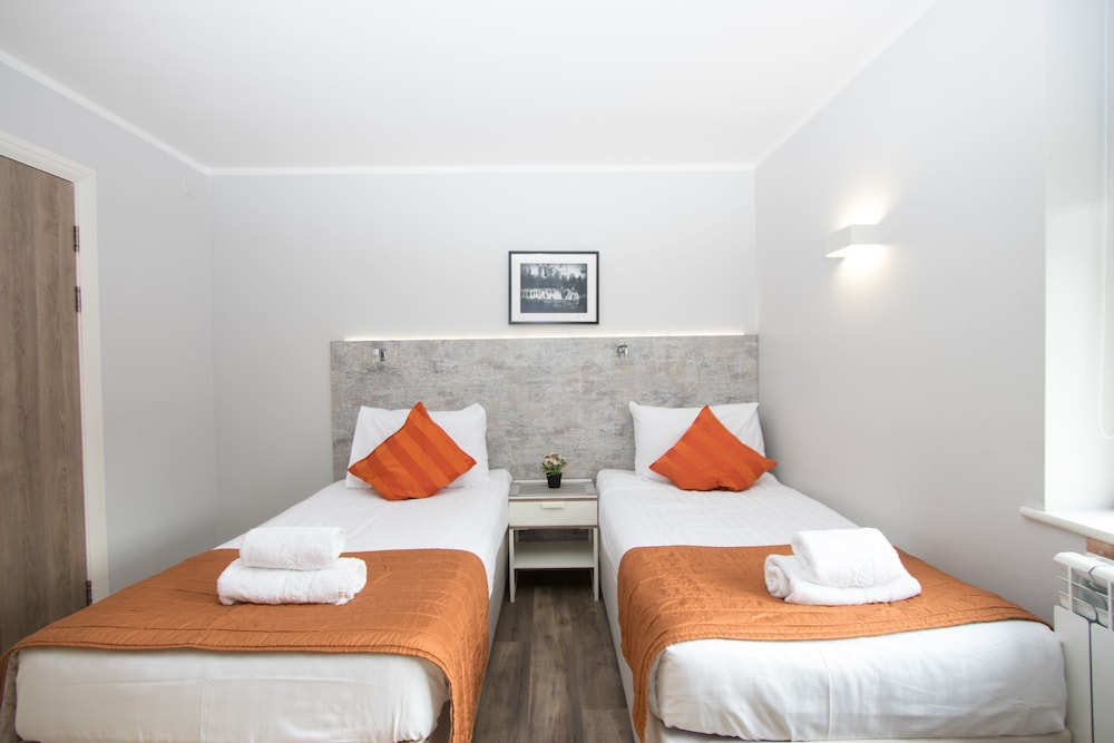 Westciti Caroco Aparthotel 14