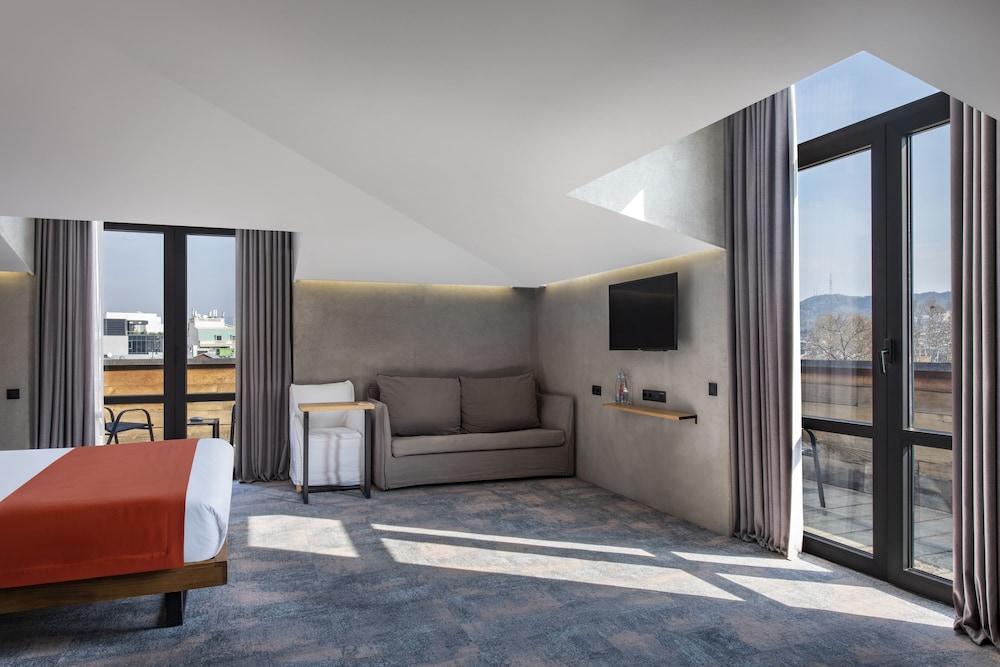 Iota Hotel Tbilisi 13