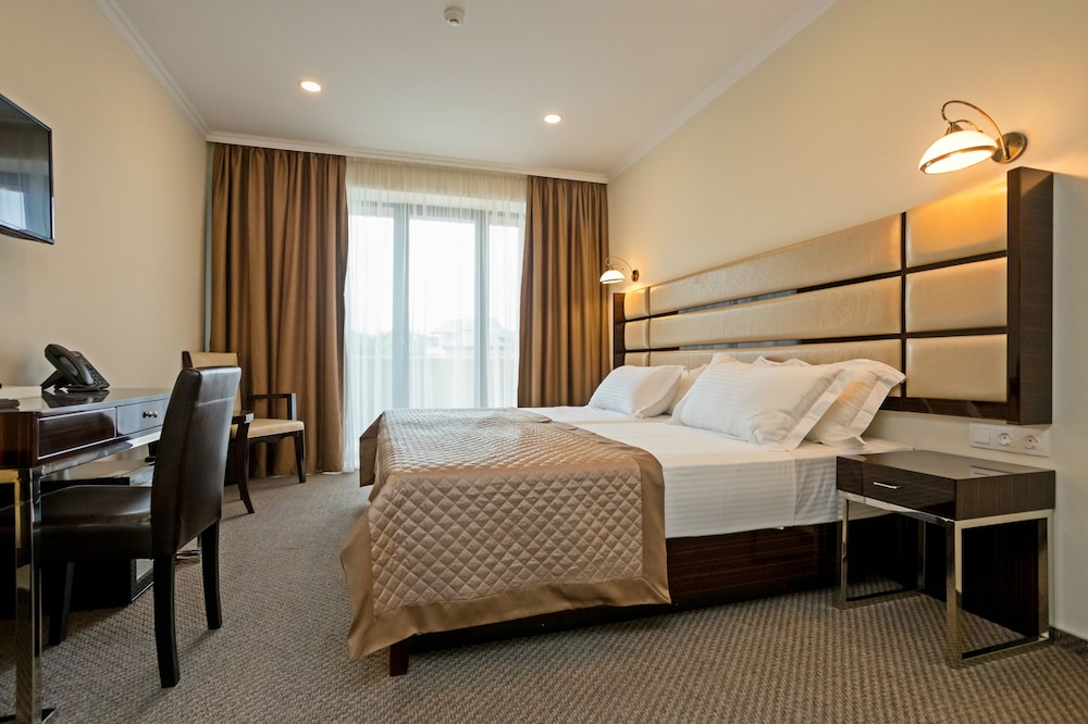 Hotel Genio 5