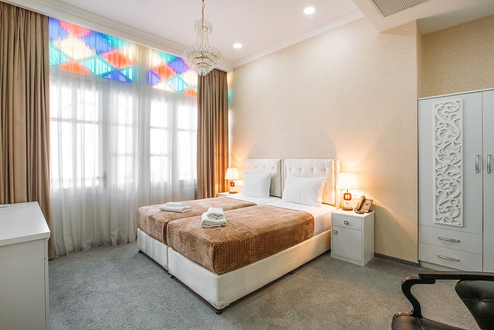 Aivani Hotel 6