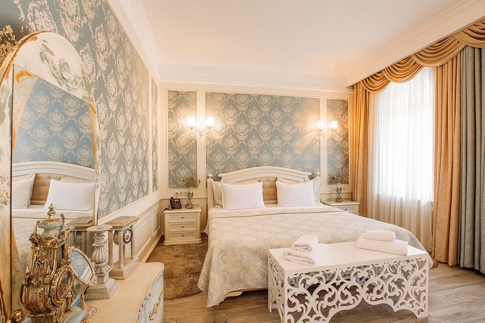 Aivani Hotel 14