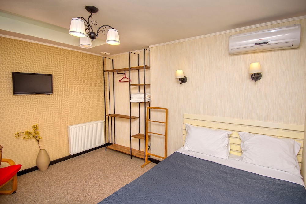 Hotel Libretto 2