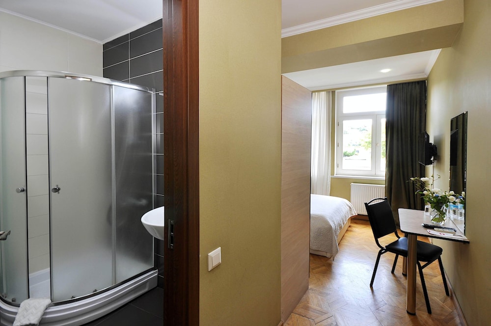 Hotel Frida 13