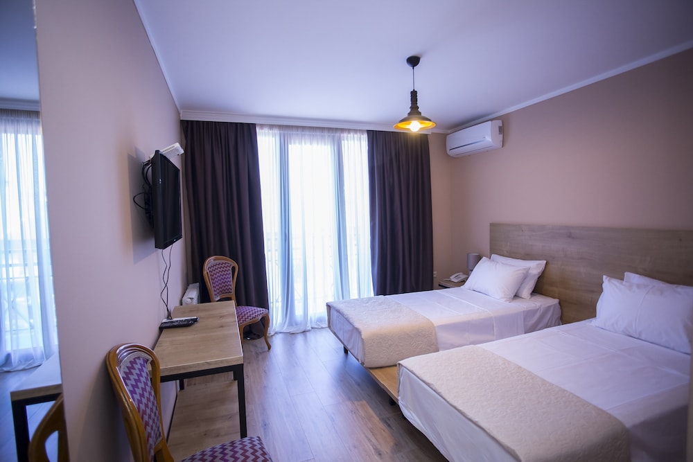 Hotel N16 16