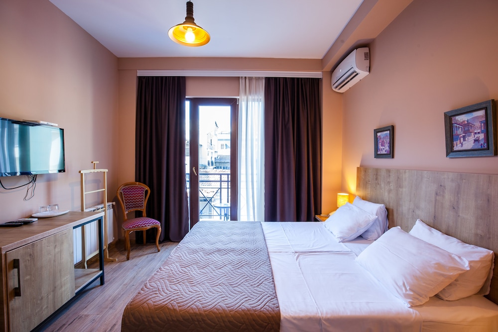Hotel N16 1