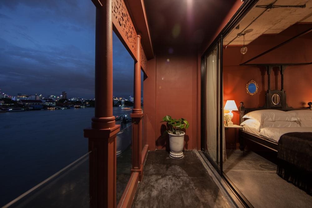 Amdaeng Bangkok Riverside Hotel 8
