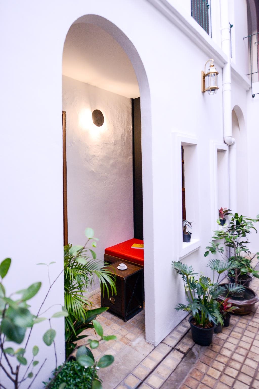 Neighbor Phuthon Boutique Hostel 15