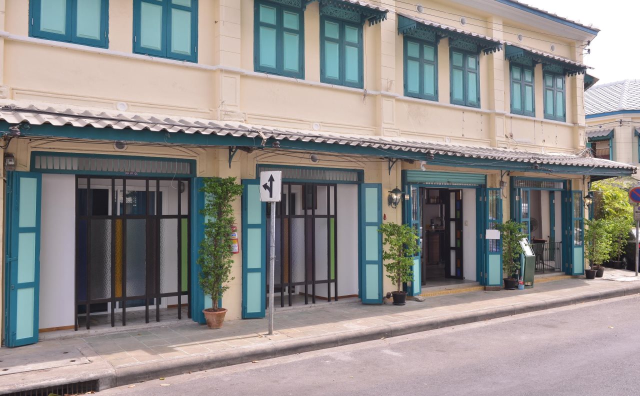 Neighbor Phuthon Boutique Hostel 4