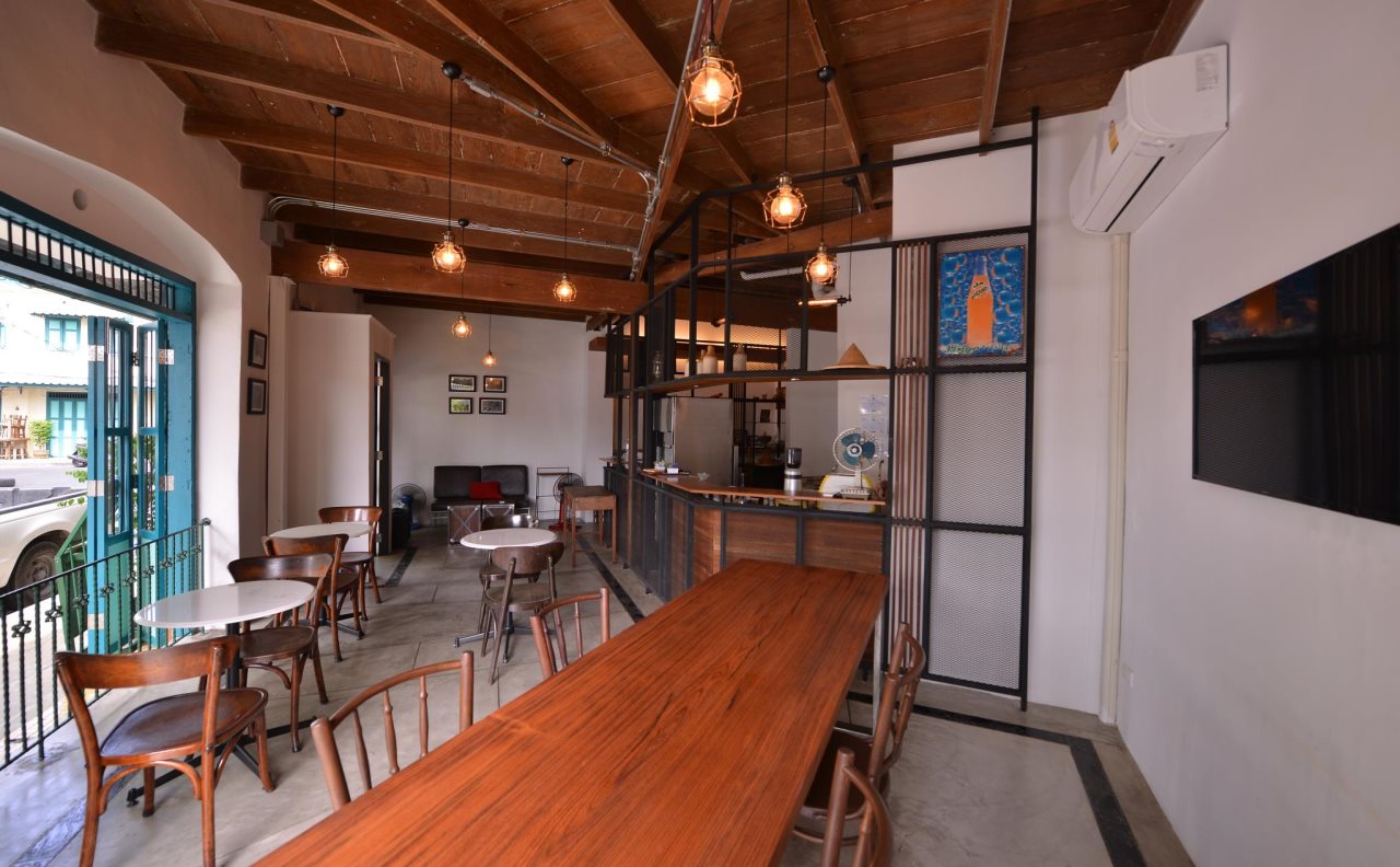 Neighbor Phuthon Boutique Hostel 5