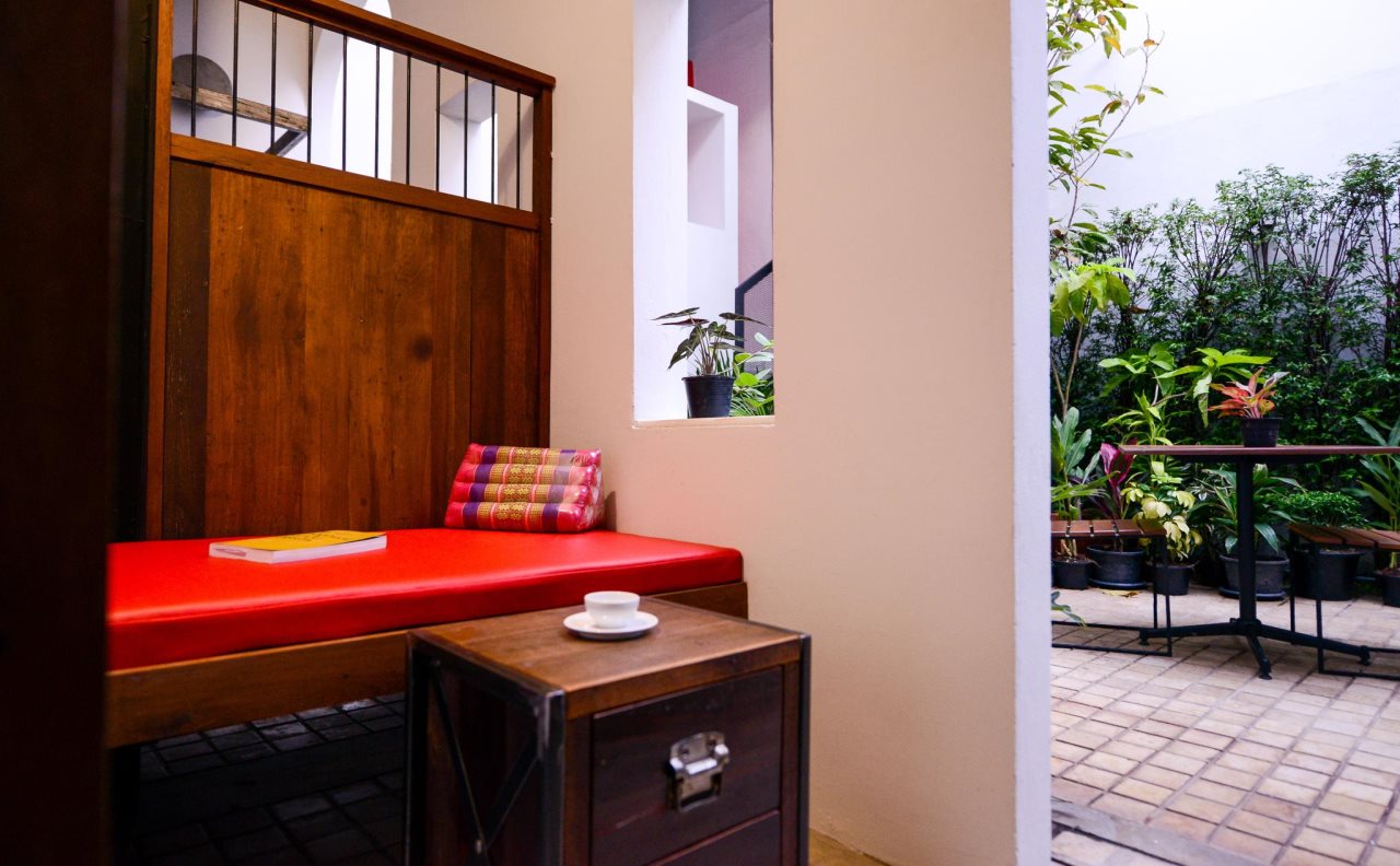Neighbor Phuthon Boutique Hostel 8