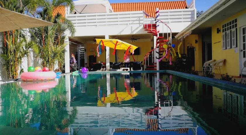 Barefeet Naturist Resort 1