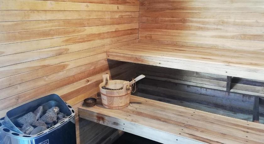 Barefeet Naturist Resort 7