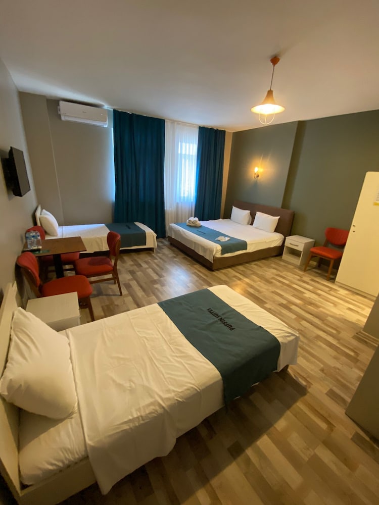 Puffin Suites & Rooms 8