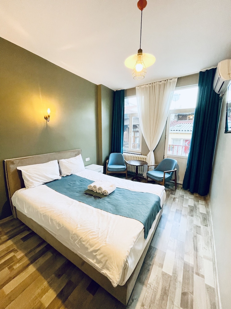 Puffin Suites & Rooms 11