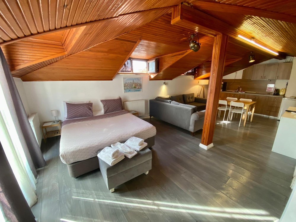 Flats Company - Karakoy Apartment 23