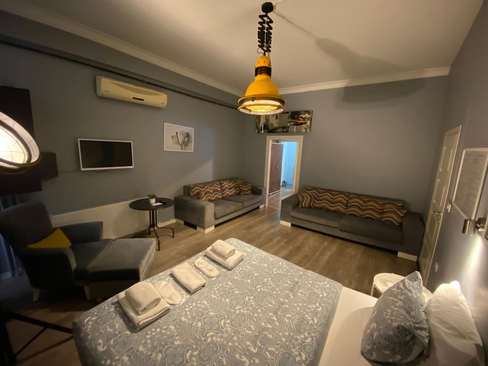 Flats Company - Karakoy Apartment 15