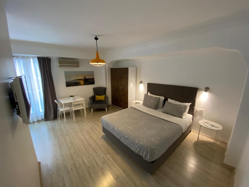 Flats Company - Karakoy Apartment 17