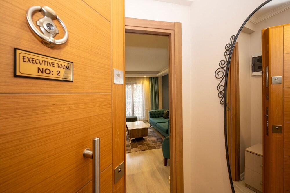 Taksim Marida Suit 3