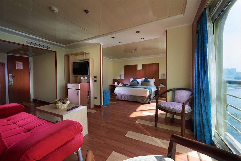 Nile View Jewel 9