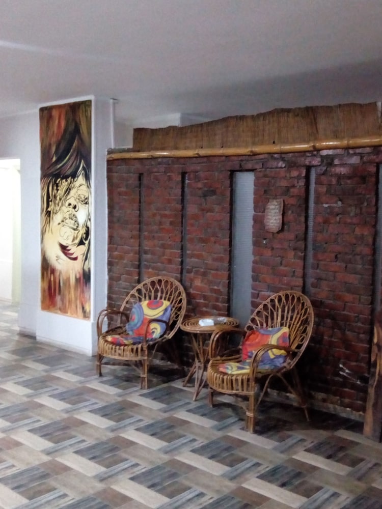 Invitation Hotel 6
