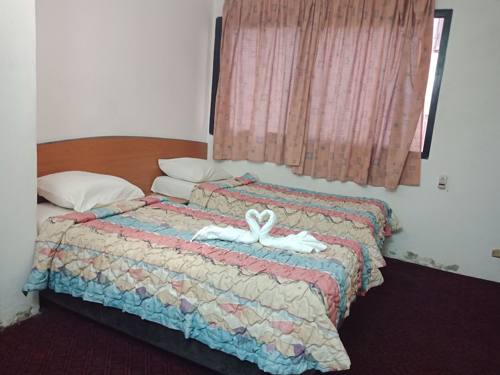 Invitation Hotel 24