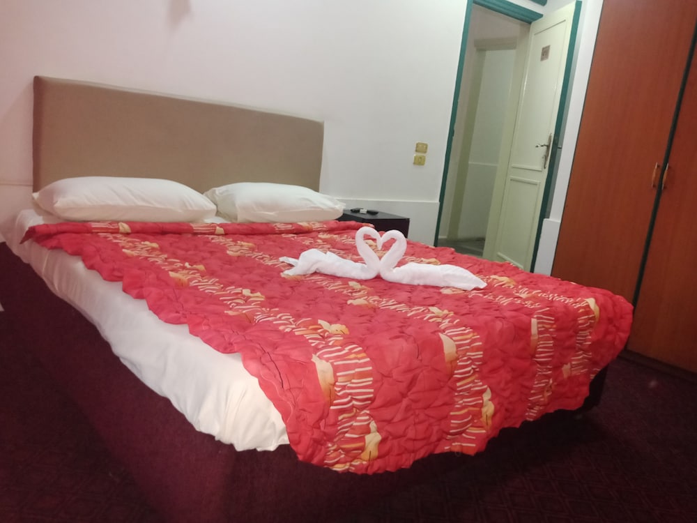 Invitation Hotel 21