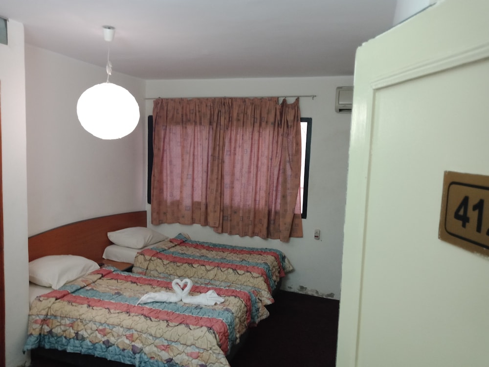 Invitation Hotel 20