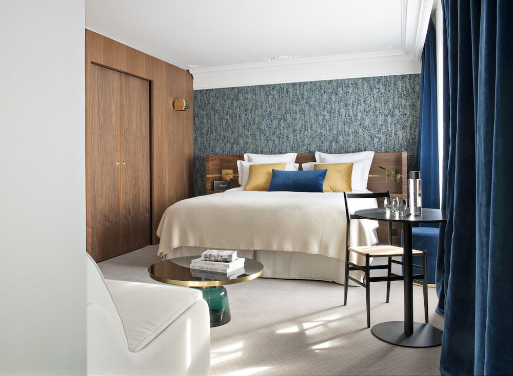 Hôtel Parister 24