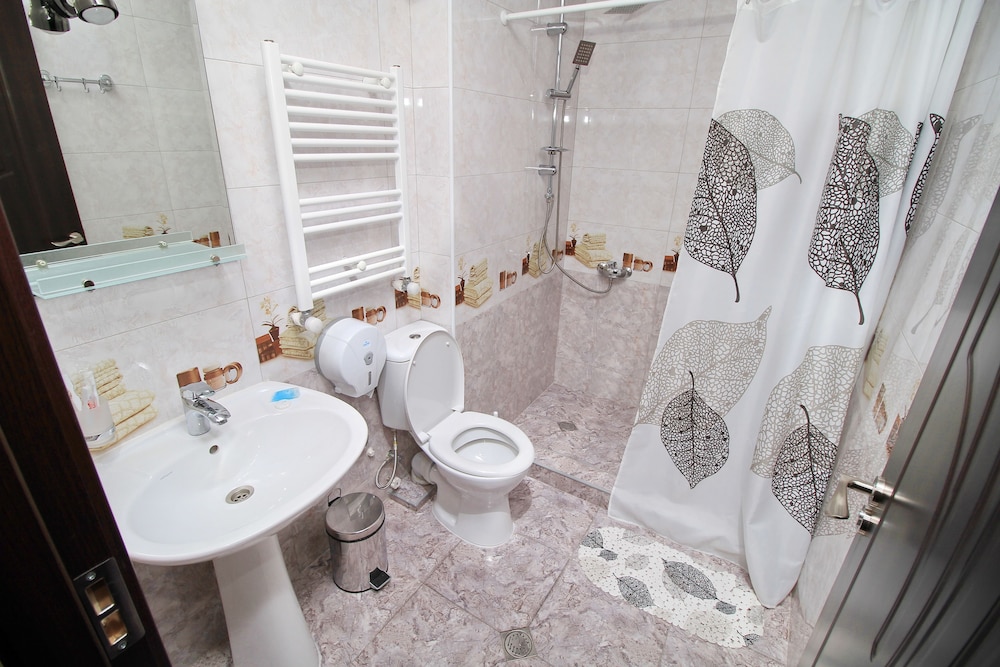 Villa Old Sololaki 23