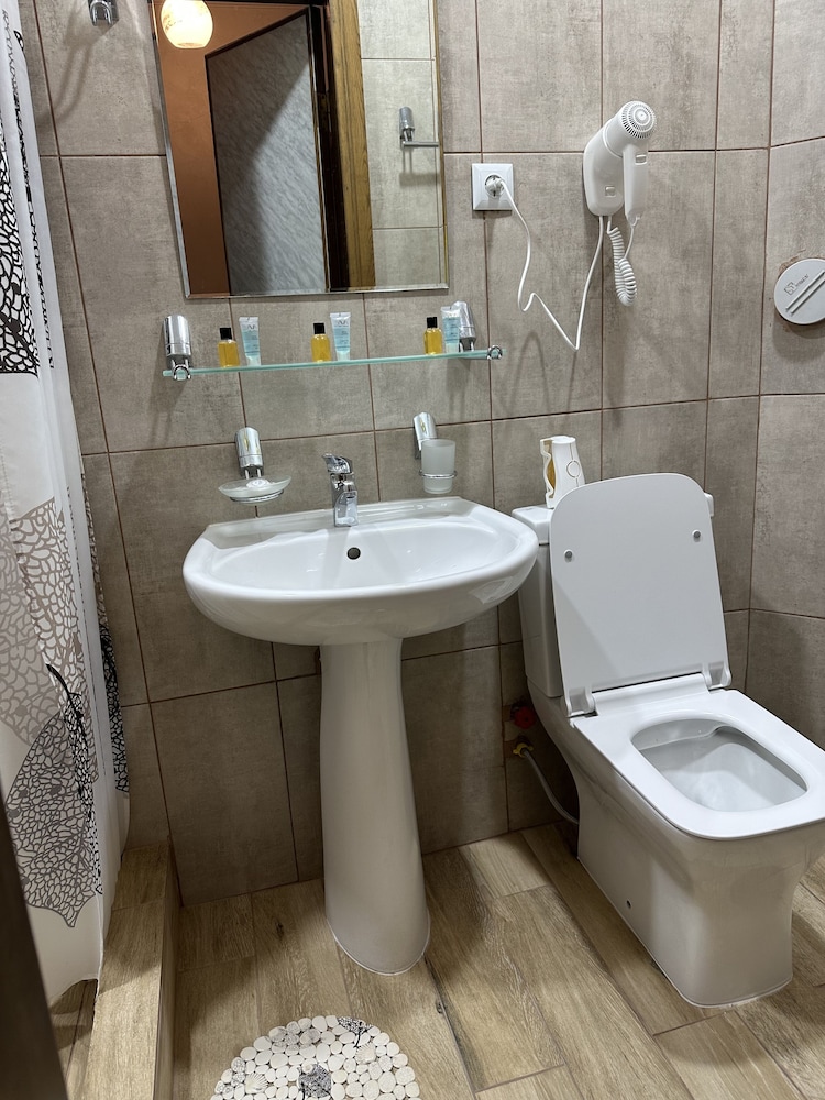 Villa Old Sololaki 24