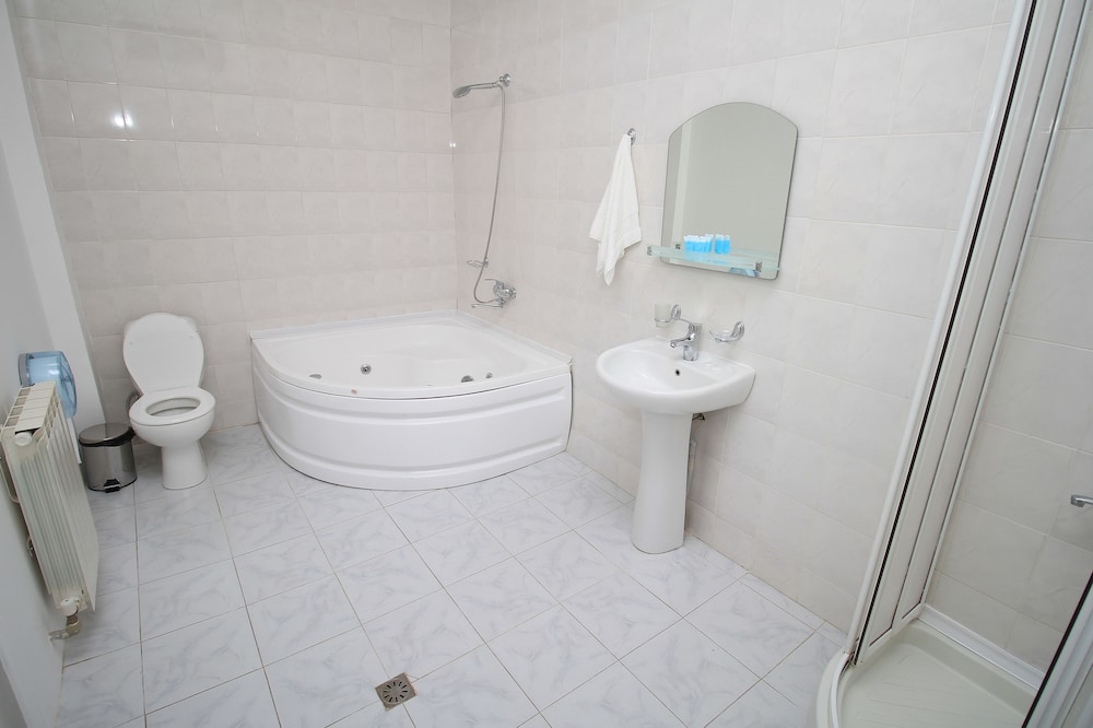 Villa Old Sololaki 22