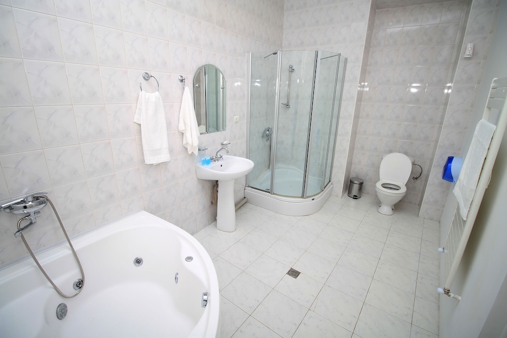 Villa Old Sololaki 20