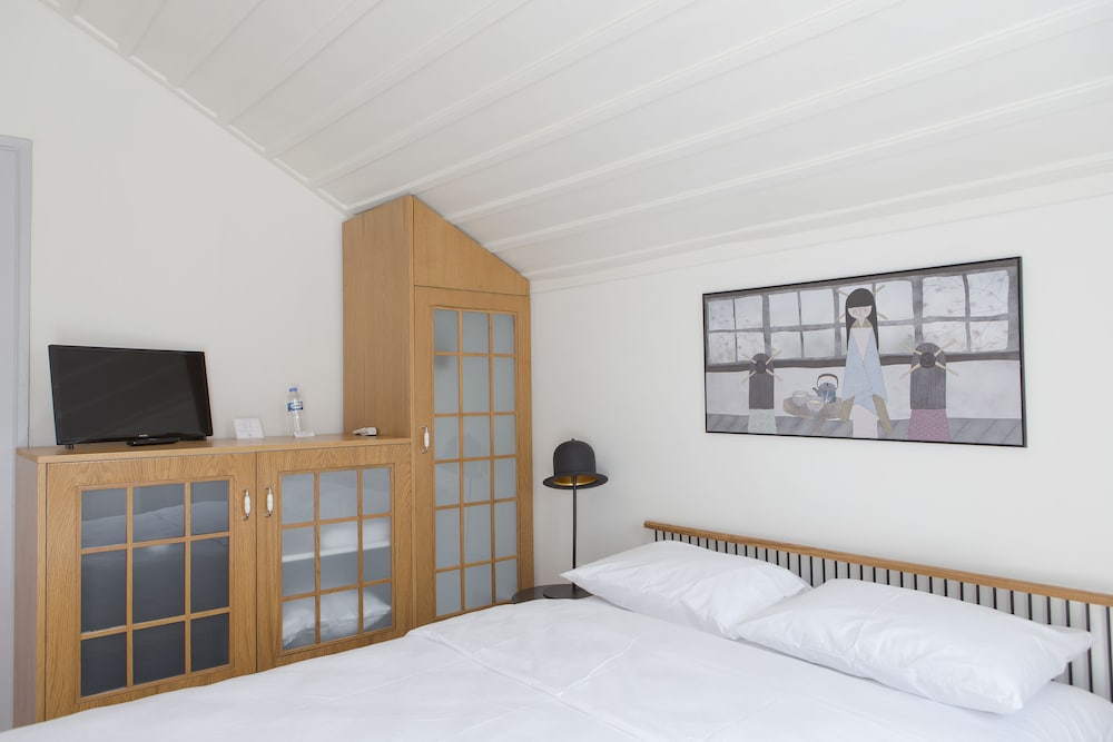 Serguzest Otel 13