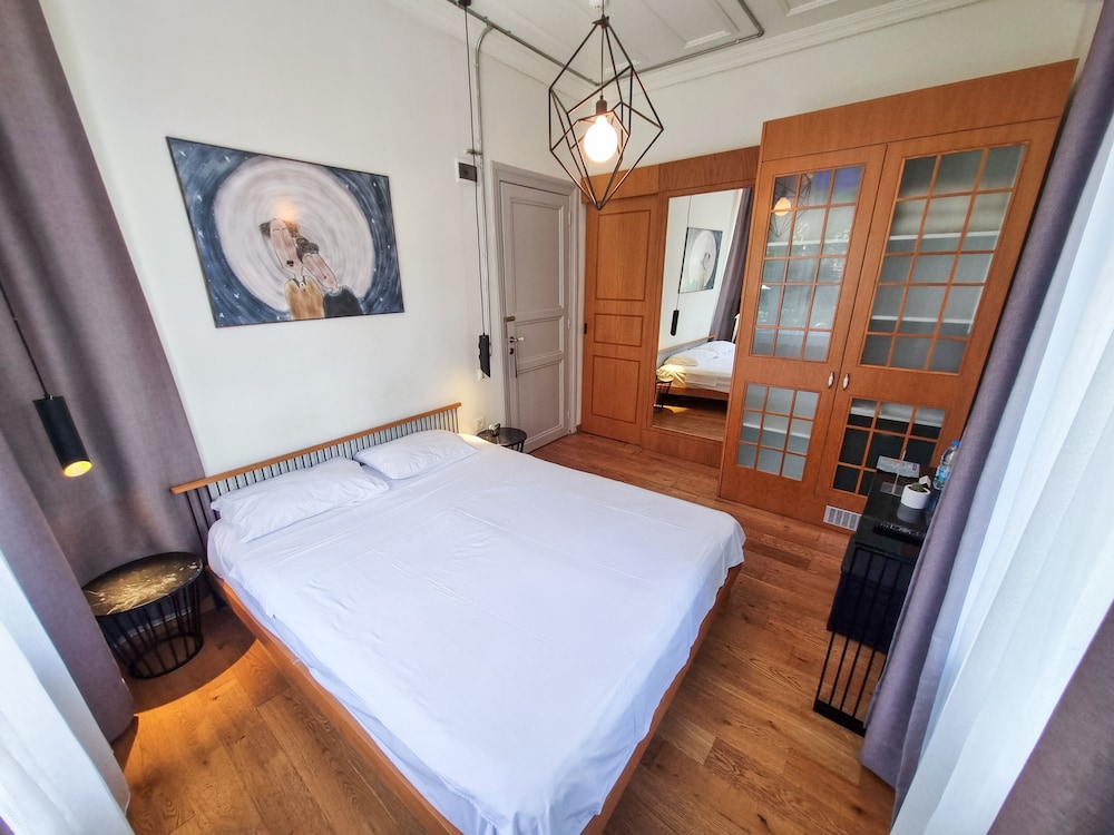 Serguzest Otel 22