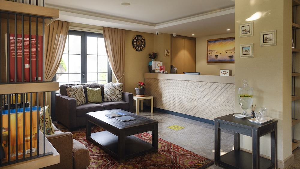 Mata Boutique Hotel 5