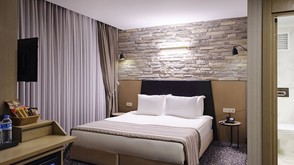 Mata Boutique Hotel 17