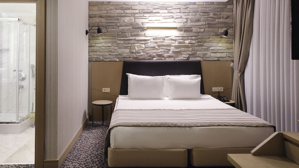 Mata Boutique Hotel 11