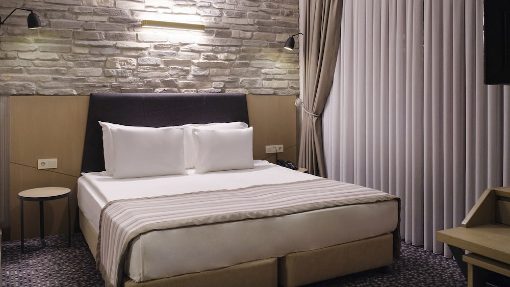 Mata Boutique Hotel 15