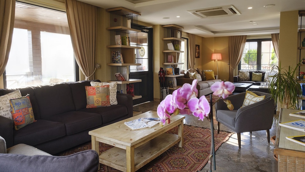 Mata Boutique Hotel 6