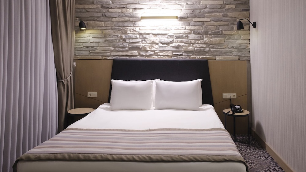 Mata Boutique Hotel 18