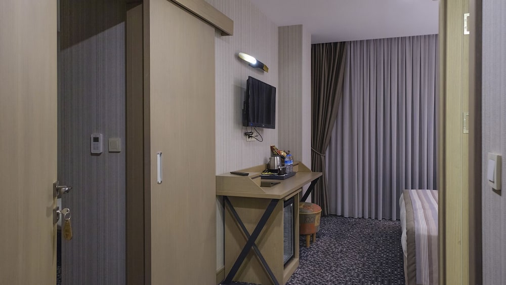 Mata Boutique Hotel 24