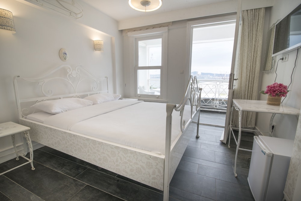Büyükada Port Hotel 6