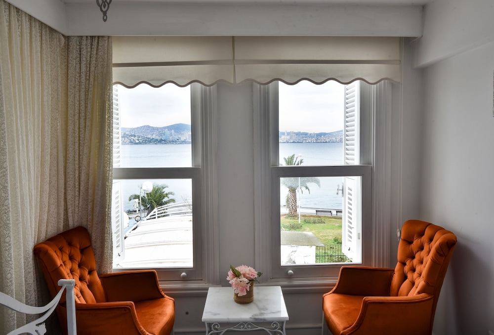 Büyükada Port Hotel 10