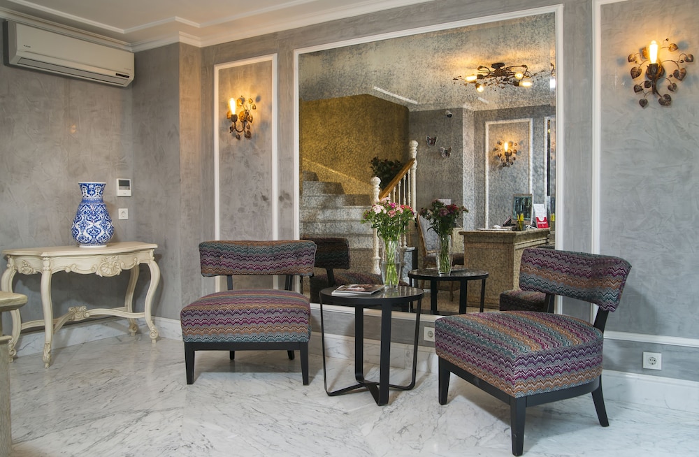 Amofta Residence 2