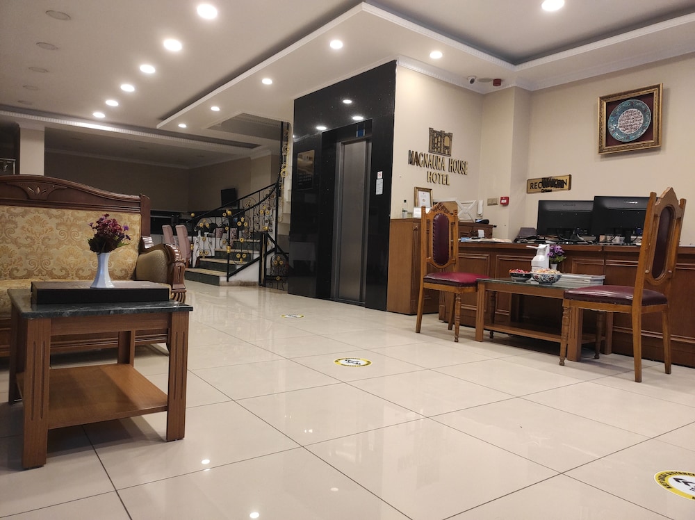 Magnaura House 5