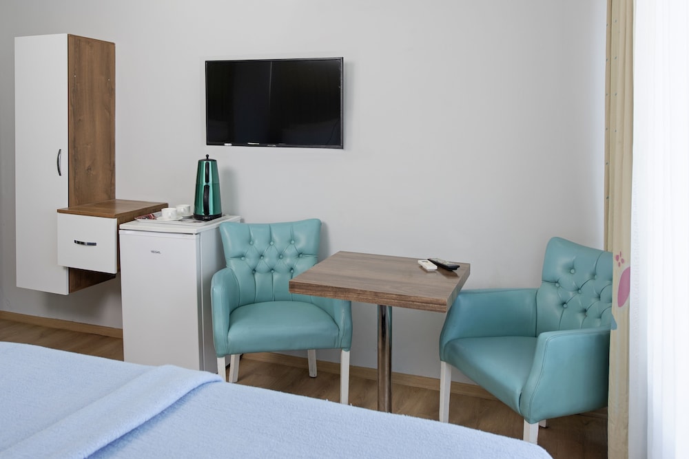 Nest Hotel 13