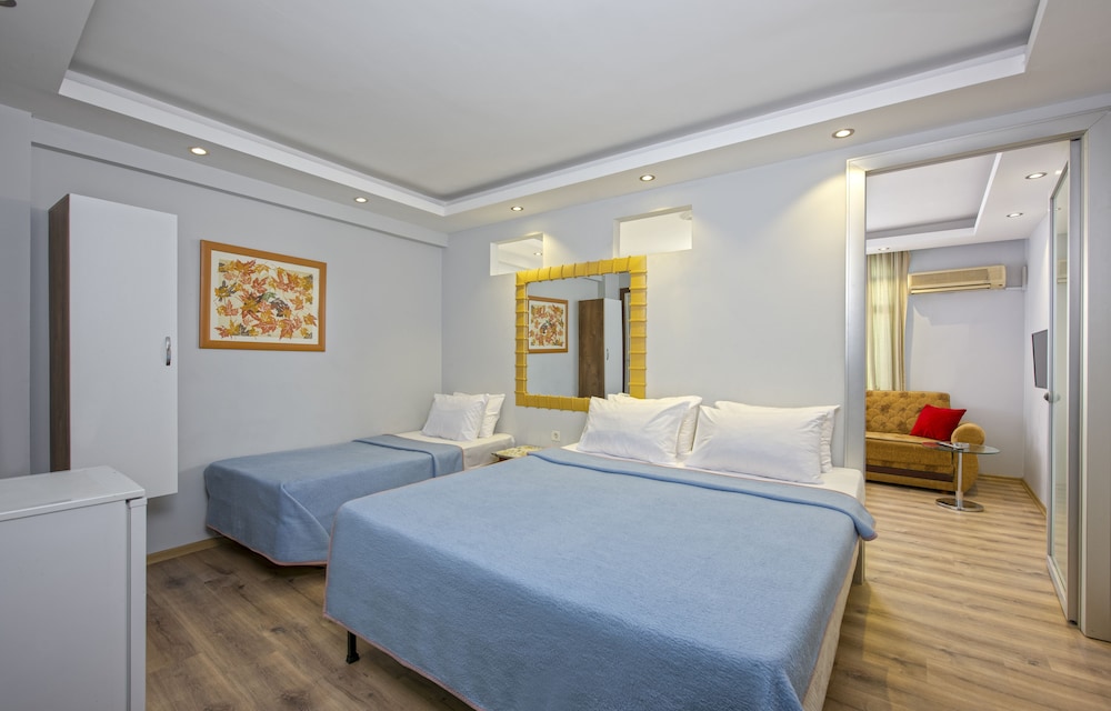 Nest Hotel 1