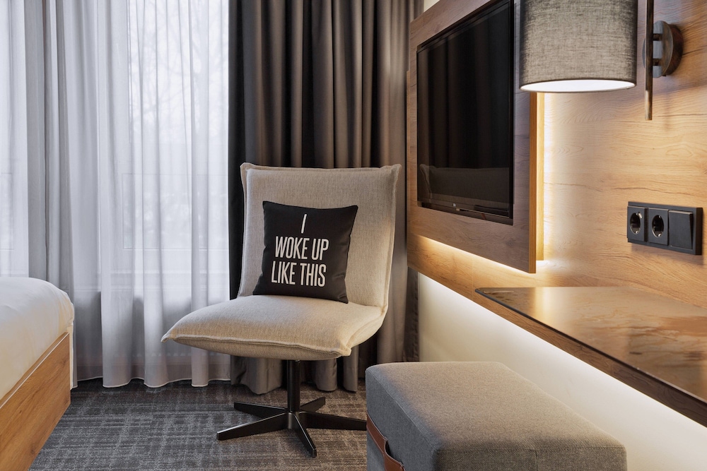 Moxy Berlin Humboldthain Park 16