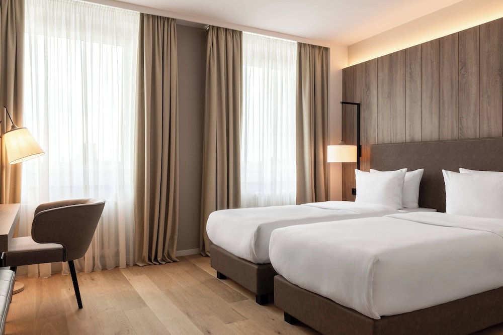 AC Hotel Berlin Humboldthain Park 10